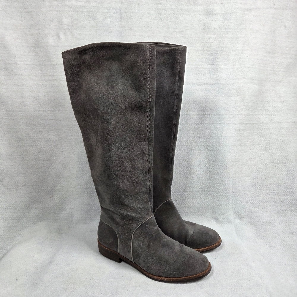 UGG Women's Daley Boot Size 8 Tall Riding Gray Suede Classic Equestrian Flat